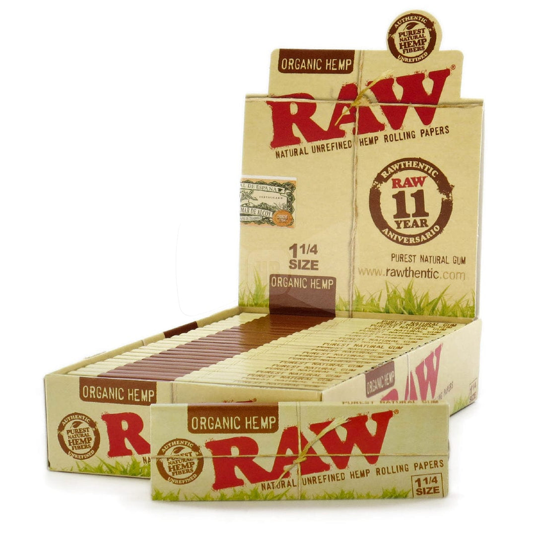 RAW Organic 1 1/4 Hemp Rolling Papers Winkler Vape SuperStore and Bong Shop Manitoba Canada