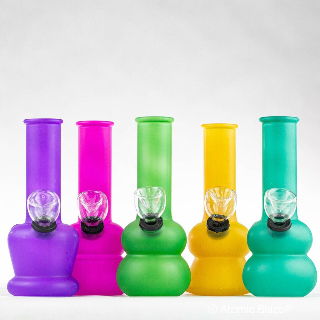 Retro Glass Mini Bong 5" Winkler Vape SuperStore and Bong Shop Manitoba Canada